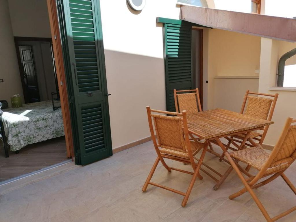 Valeria San Vincenzo Apartment Buitenkant foto